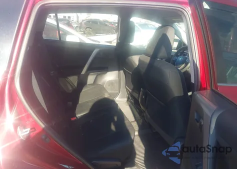 2018 Toyota Rav4 Le z USA, uszkodzony, nr VIN 2T3ZFREV8JW488786